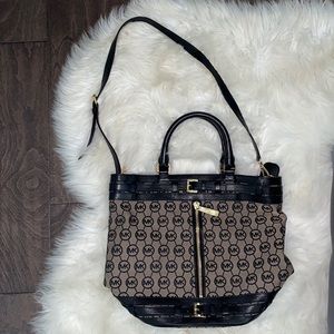 Michael Kors Black&Gold Purse